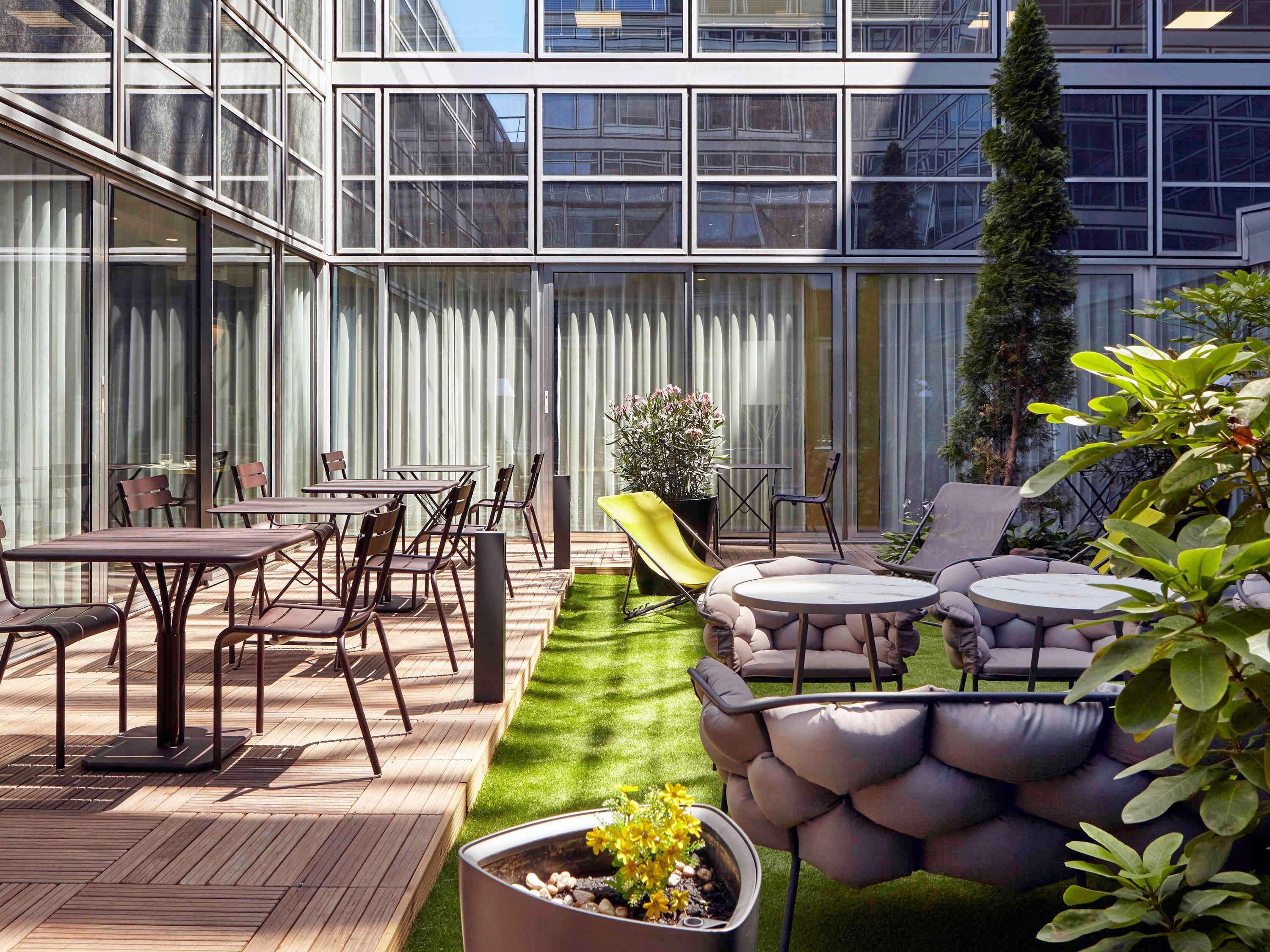 Mercure Paris La Defense Grande Arche Нантерр Экстерьер фото