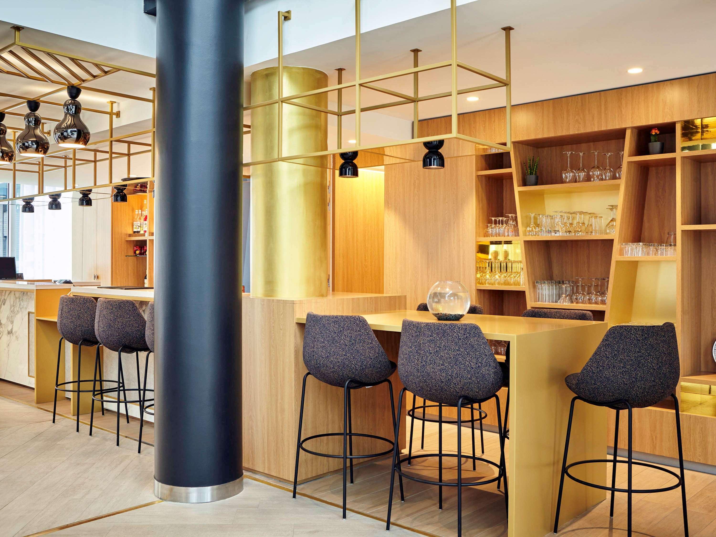 Mercure Paris La Defense Grande Arche Нантерр Экстерьер фото