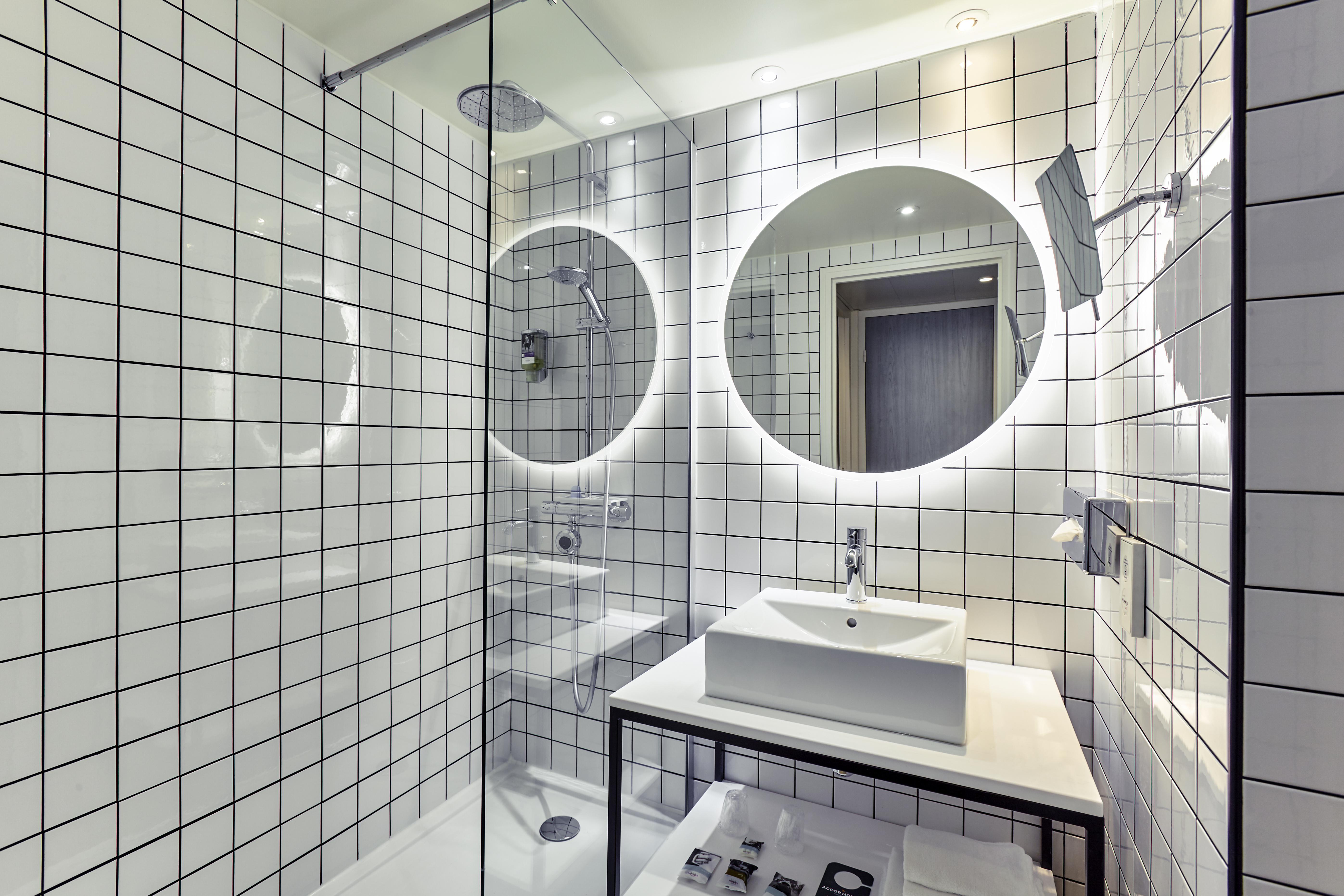Mercure Paris La Defense Grande Arche Нантерр Экстерьер фото