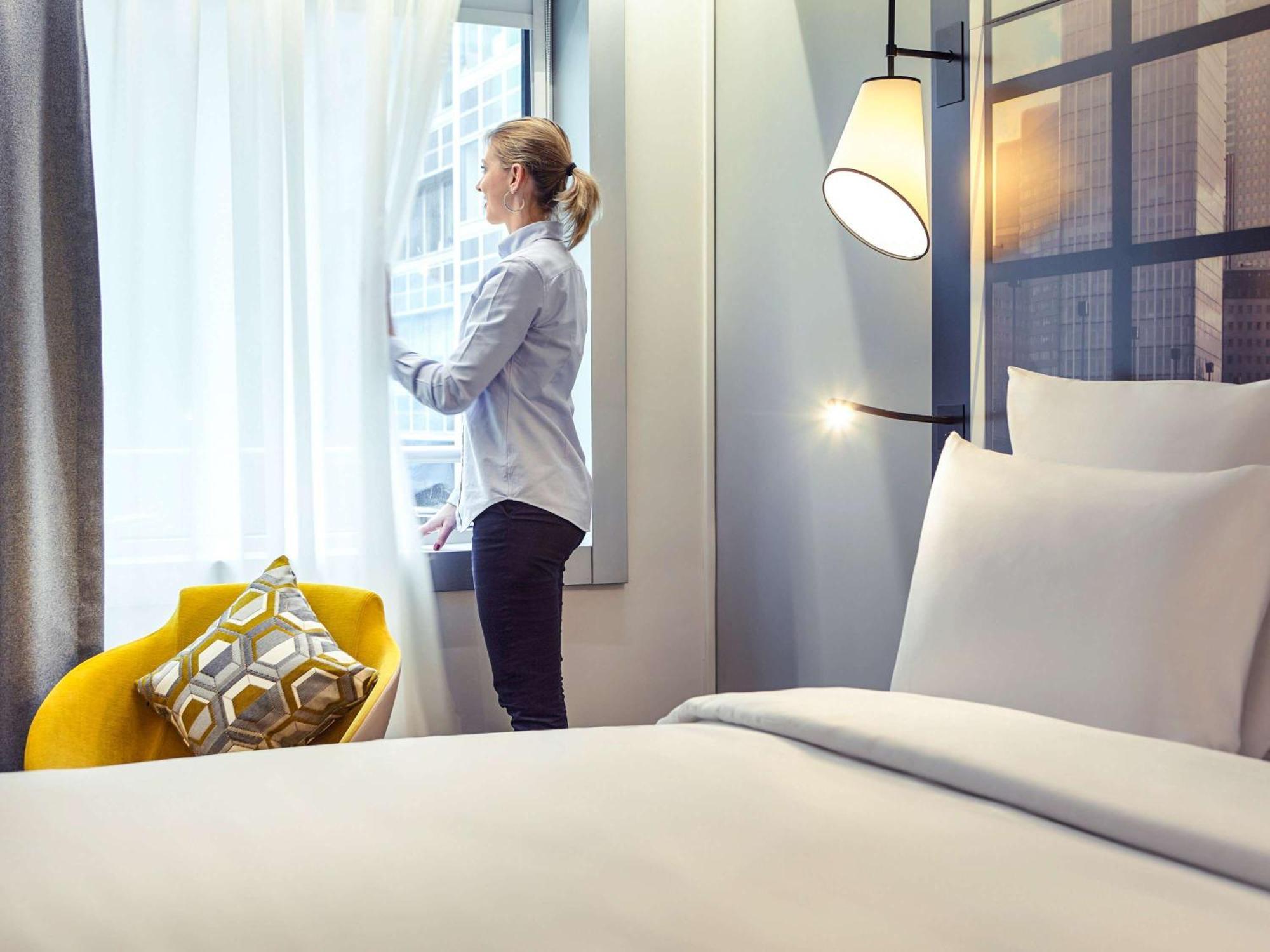 Mercure Paris La Defense Grande Arche Нантерр Экстерьер фото