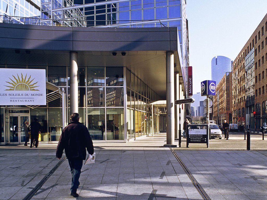 Mercure Paris La Defense Grande Arche Нантерр Экстерьер фото